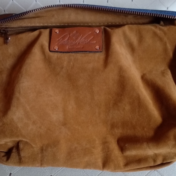 PATRICA NASH CROSSBODY PURSE - Picture 9 of 9